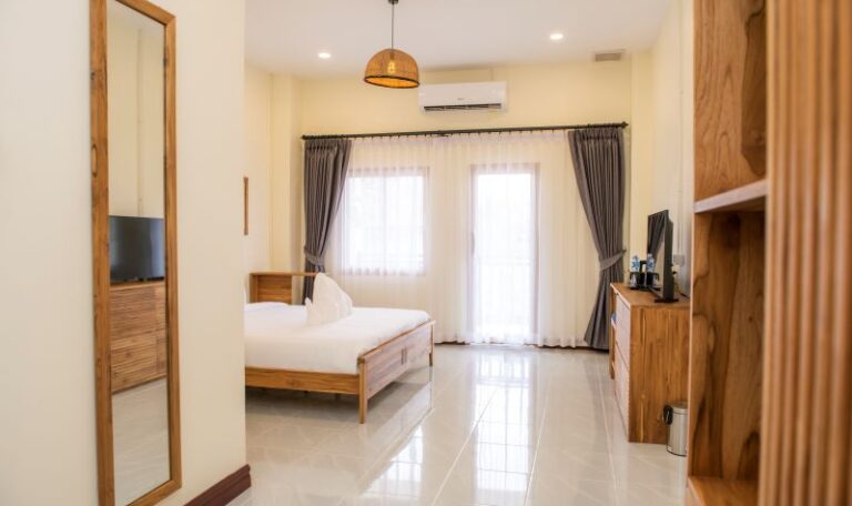 The Academy Hotel Rooms in Vang Vieng Laos