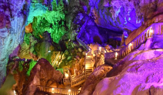 Tham Nang Aen Cave