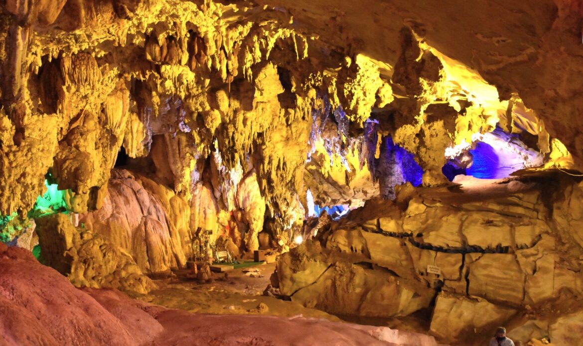 Tham Nang Aen Cave, Thakhek Loop, Khammouane